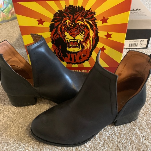 Jeffery Campbell Oriley Bootie - Picture 2 of 6